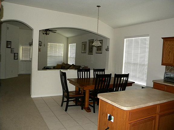 breakfast room
