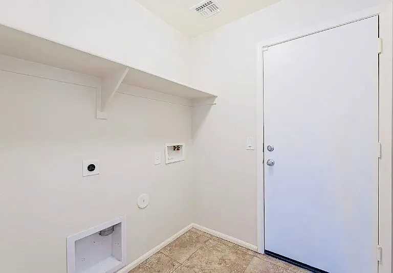 5040 S 235th Dr — Photo 8