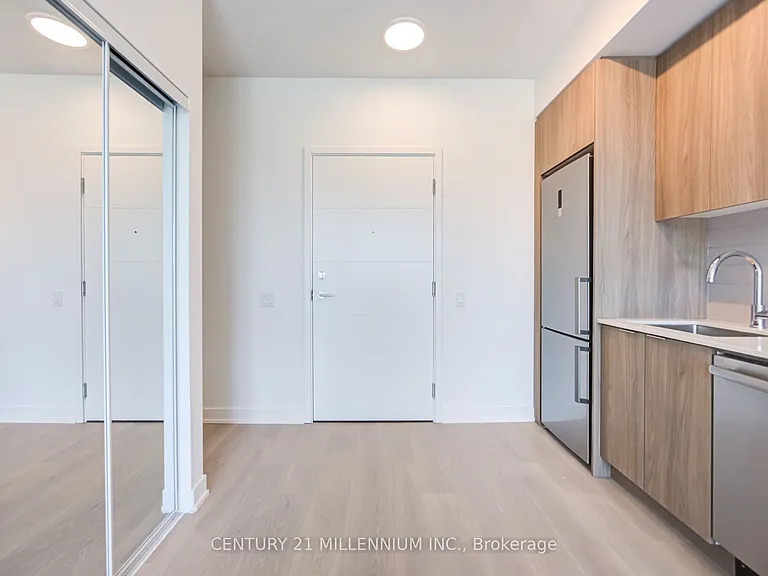 20 Deans Dr #415 — Photo 6