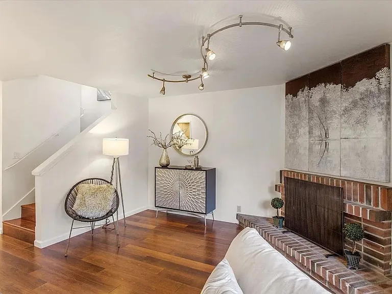 133 Union Ave #F — Photo 4