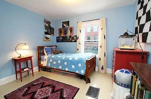 155 Oak St — Photo 4