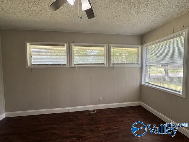 2810 Hillsboro Rd SW — Photo 18