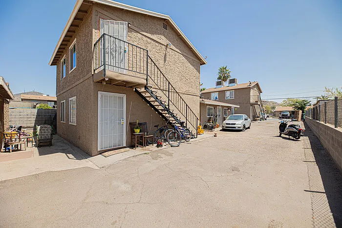 9606 N 11th Ave #105