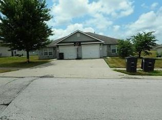 1109/1111 E 173rd St, Belton, MO 64012