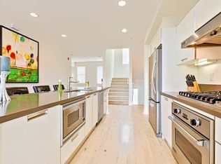 6830 Embarcadero Ln, Carlsbad, CA 92011