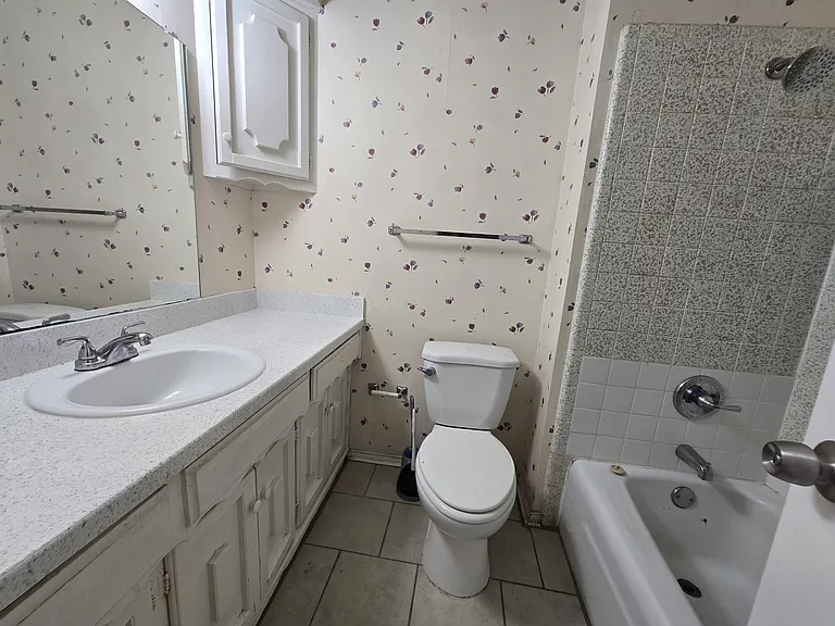 509 Arbor Ln — Photo 20