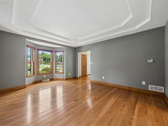5th image of 3006 Lexington Ct