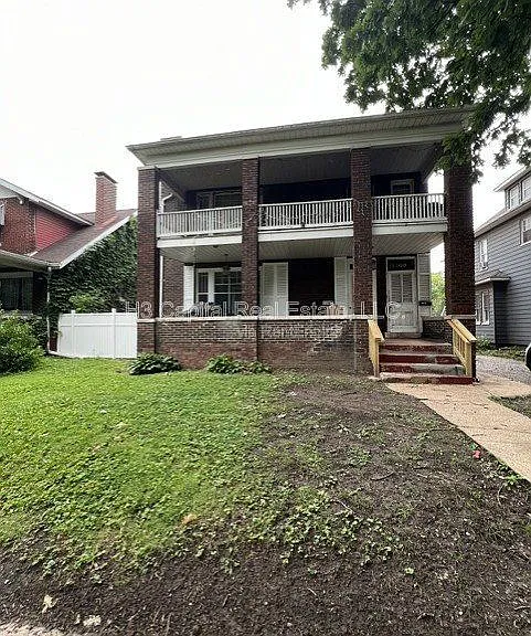 2262 Cleveland Blvd — Photo 1