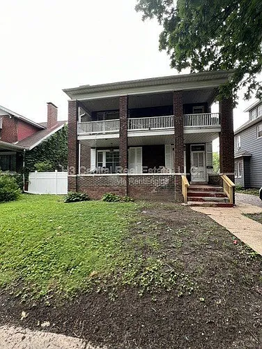 2262 Cleveland Blvd Photo 1