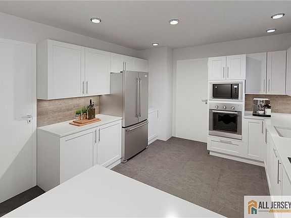 4th image of 42 Ellis Dr