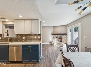 8713 N Shadow Ln, Peoria, AZ 85345