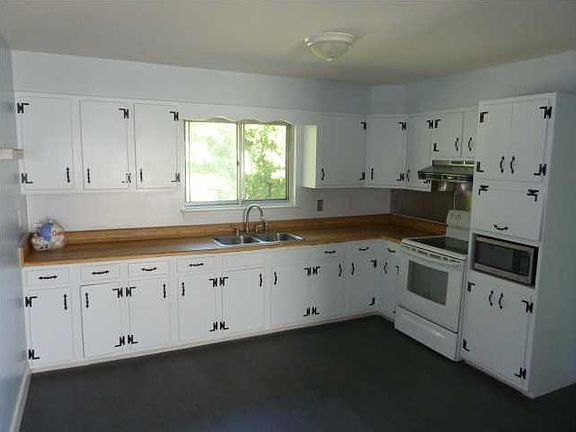 5th image of 4005 Melinda Cir