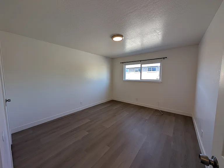 1550 Valley View Rd #25 — Photo 11