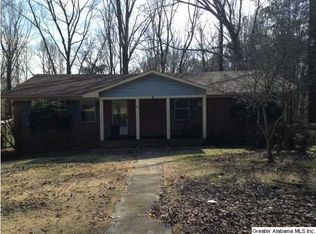 1813 Pine Cir, Gardendale, AL 35071