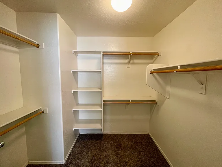 25853 W Elizabeth Ave — Photo 12