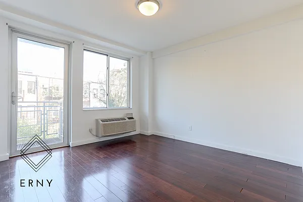 Rented by ERNY LLC | media 36