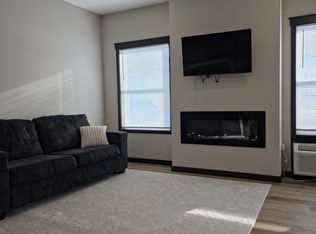 725 Glacier Dr, Altoona, WI 54720