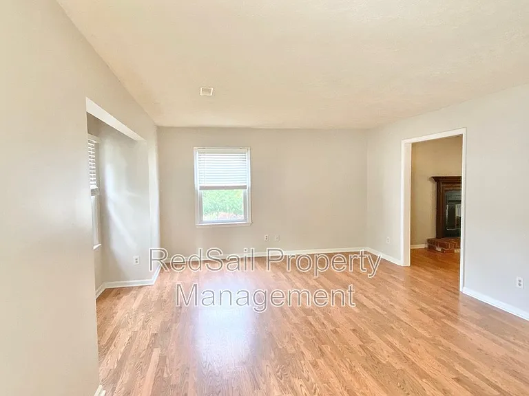 443 Sonora Dr — Photo 4