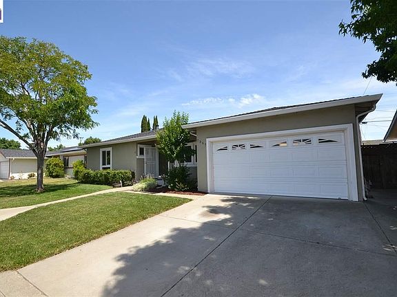 3rd image of 7367 Bedford Way