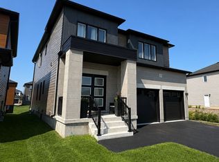 72 Dusenbury Dr, Loyalist, ON K0H 2H0