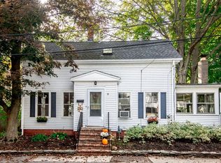 8 Winter St, Amesbury, MA 01913