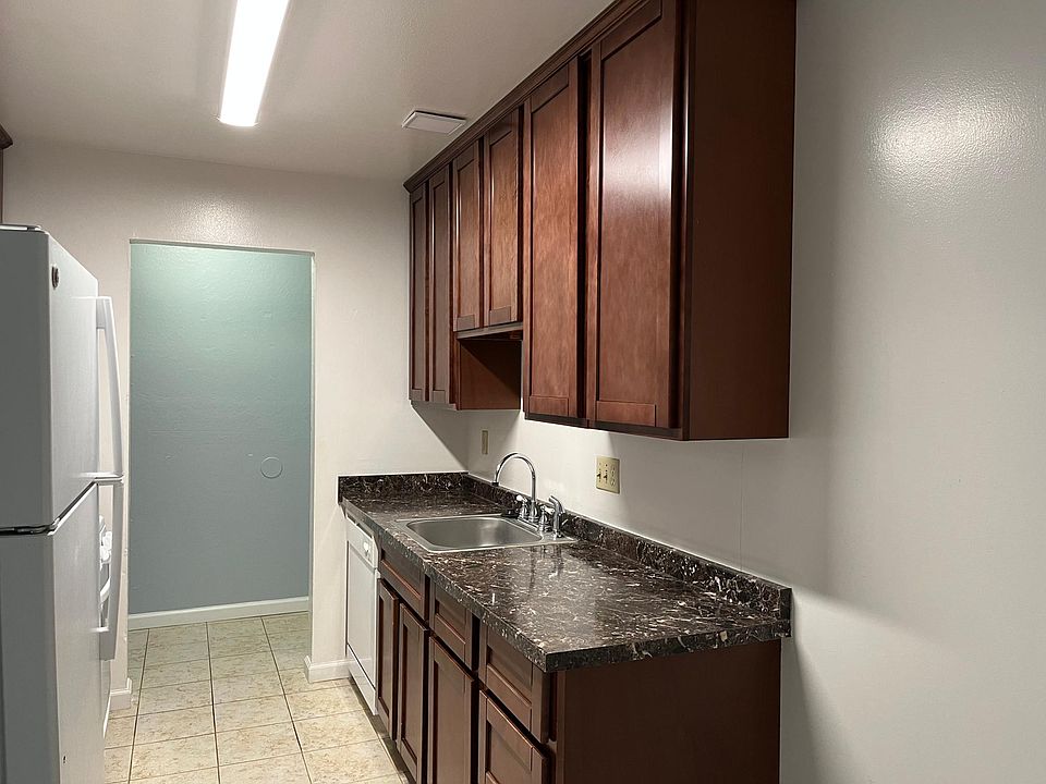 1st image of 3585 Granada Ave #3