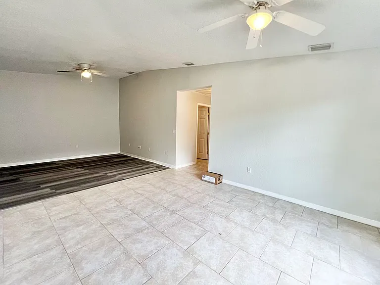 4416 Sherwood Forest Dr — Photo 9