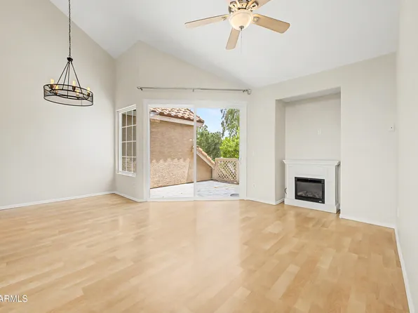 1633 E LAKESIDE Drive #135, Gilbert, AZ 85234