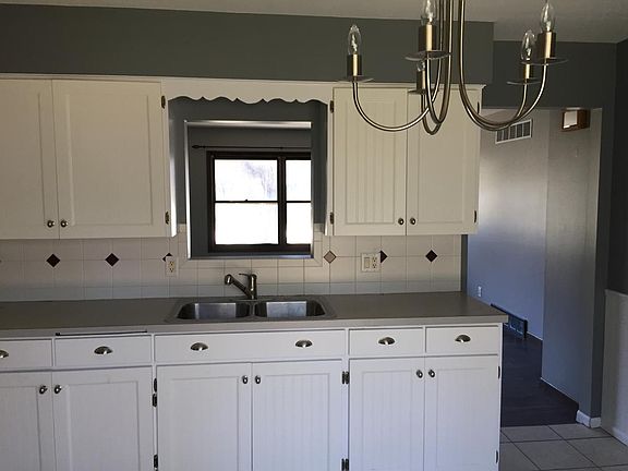 5th image of 1181 Janice St