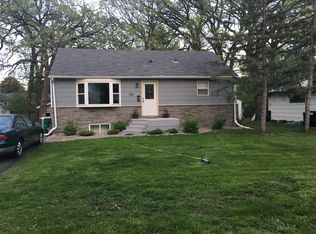 121 20th Ave S, Hopkins, MN 55343