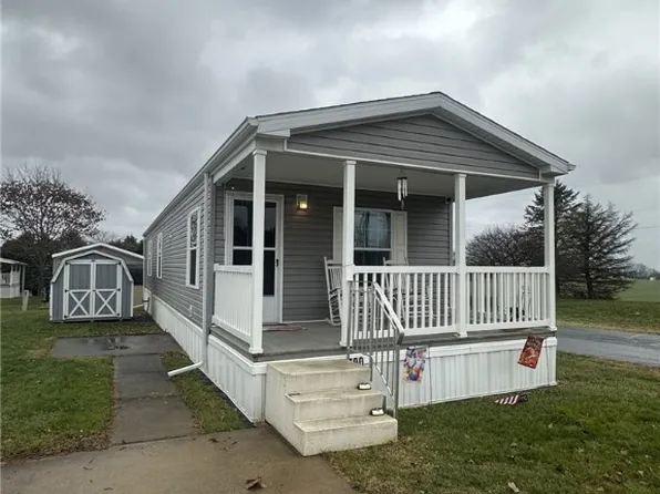 4790 Snowdrift Ln, Zanesville, OH 43701