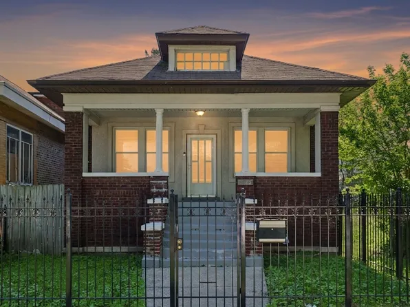 7545 S Ridgeland Ave, Chicago, IL 60649