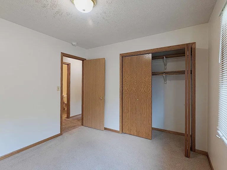 1101 Knox St — Photo 12