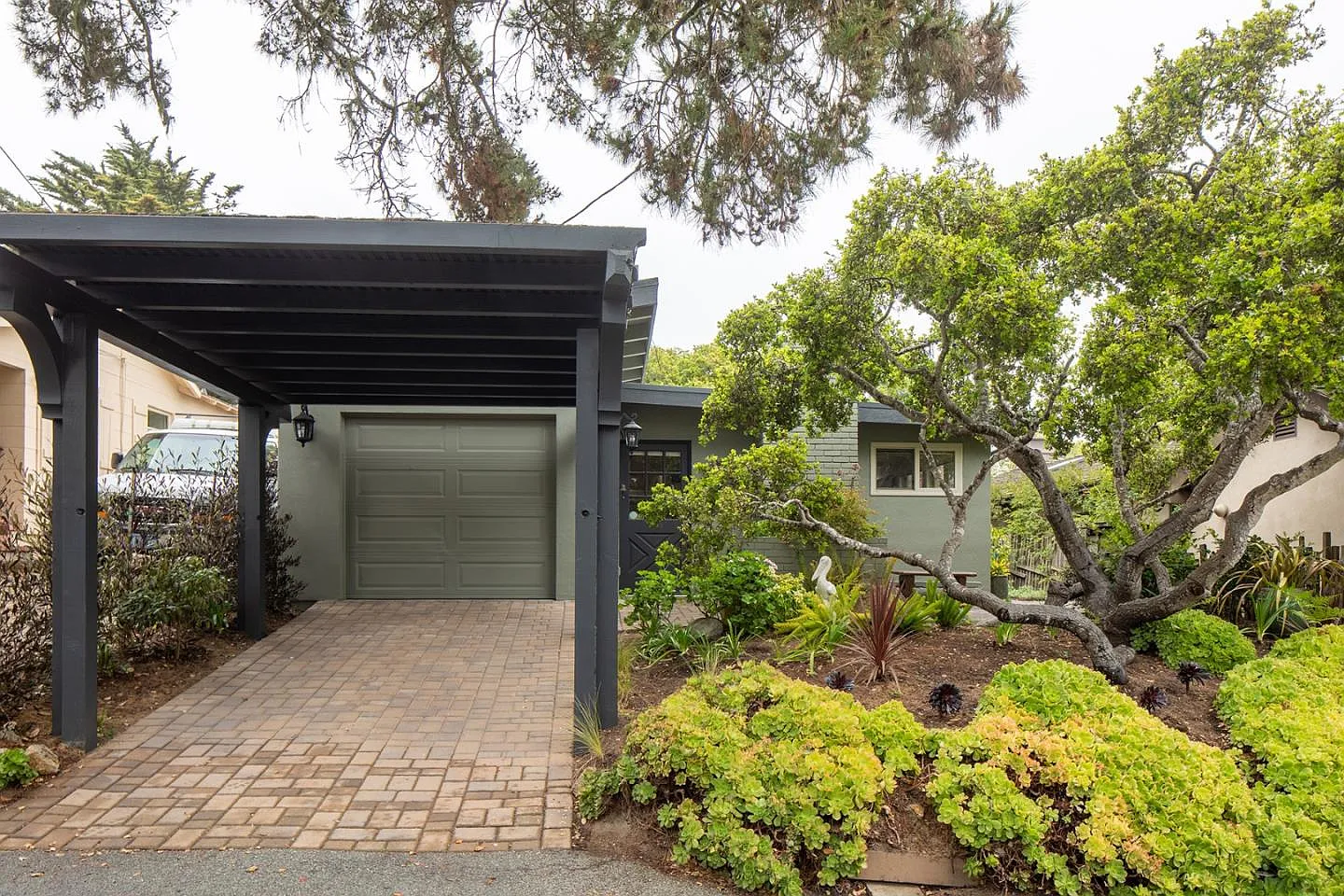 2 N East San Carlos 12th Ave — Photo 3