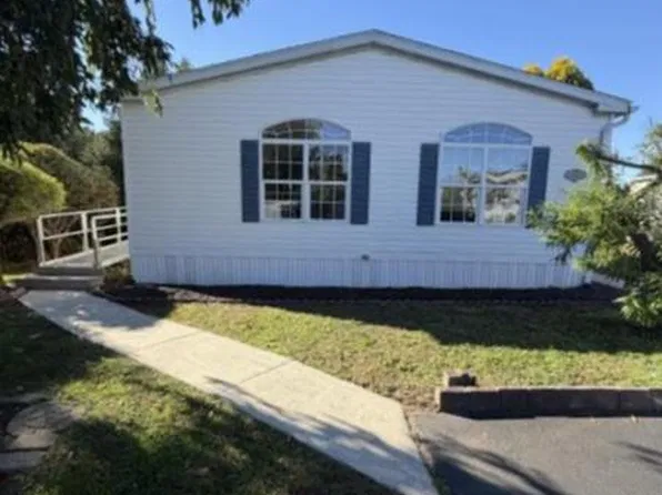 101 Oriole Ct, Lancaster, PA 17603