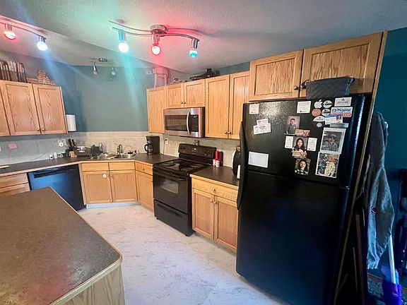 5th image of 660 E Red Oak Close