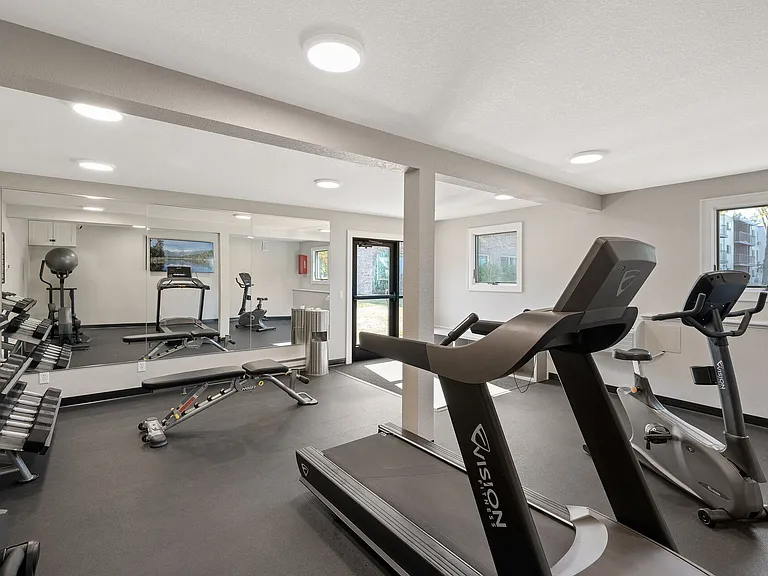Eastgate Apartments — Photo 4