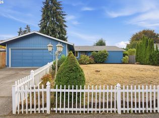2870 SE Walnut St, Hillsboro, OR 97123