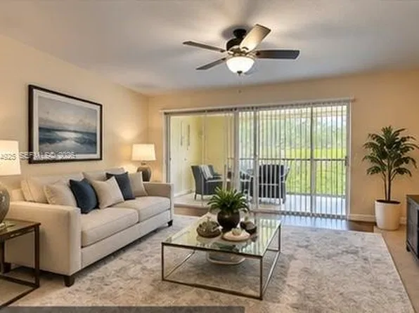 4136 Inverrary Dr #15C, Lauderhill, FL 33319