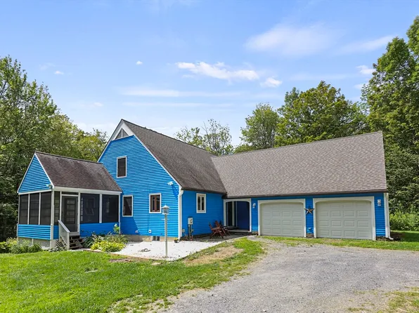 915 High Street Hill Rd, Windsor, MA 01270