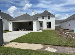202 San Domingo Dr, Youngsville, LA 70592