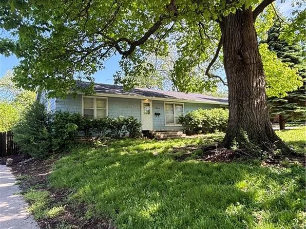 7800 W 59th Ter, Overland Park, KS 66202