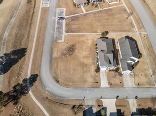106 Finch Loop, Beaufort, NC 28516
