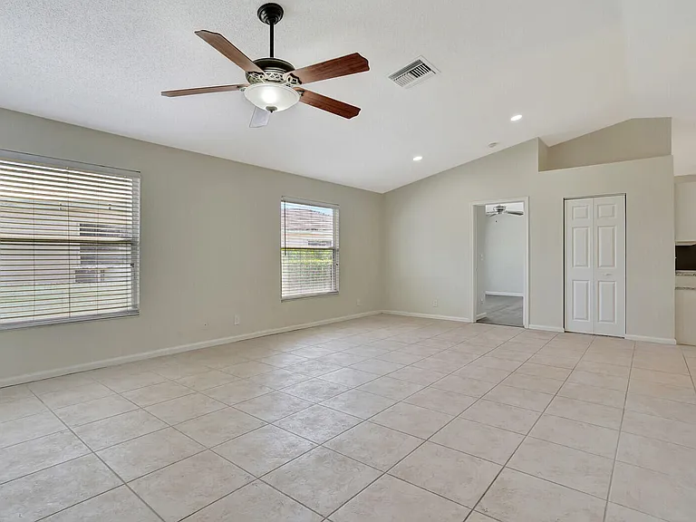 1022 Island Manor Dr — Photo 10