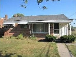 1st image of 33534 Rosslyn Ave