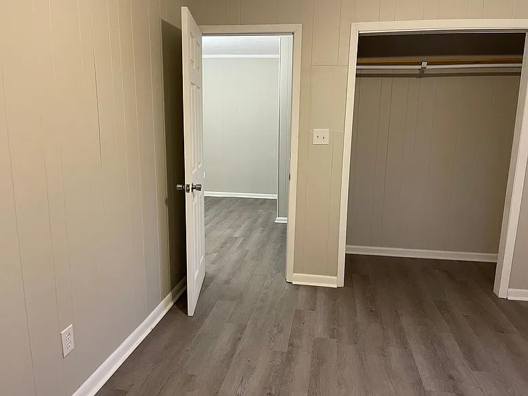 612 W Buena Vista Ave #1 — Photo 3