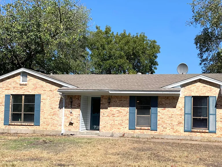 718 Westover Dr — Photo 12