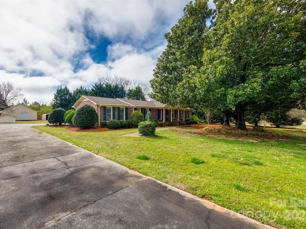 3811 Sherer Rd, Sharon, SC 29742