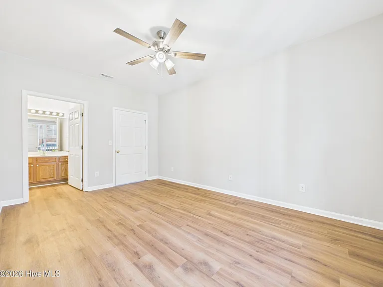 2111 Kudrow Ln — Photo 22