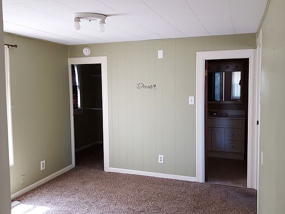 3rd image of 629 N Houser Dr